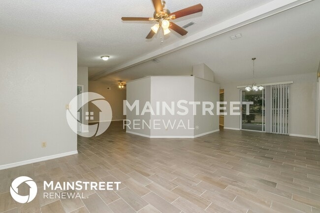 Building Photo - 6084 Freeport Dr
