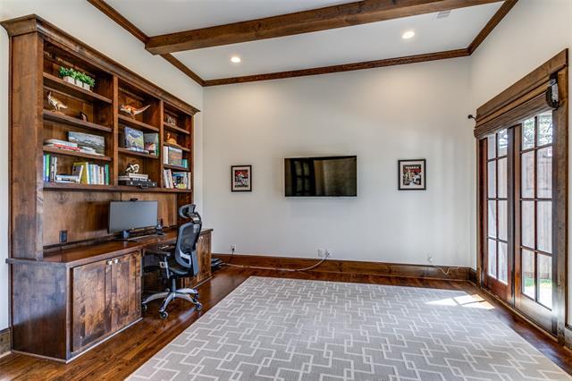 Foto del edificio - 6439 Woodland Dr