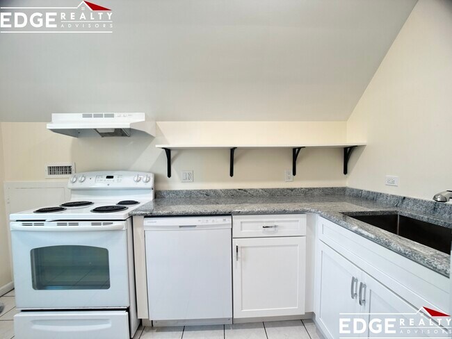 Foto del edificio - 43 Highland Ave