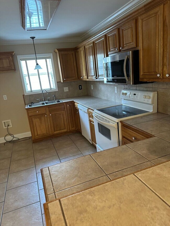 Building Photo - 3-Bedroom 2-Bathroom Home in Thibodaux