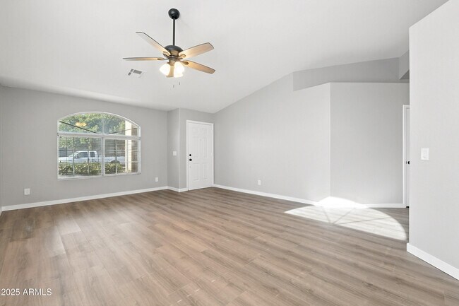 Building Photo - 3735 E Rousay Dr