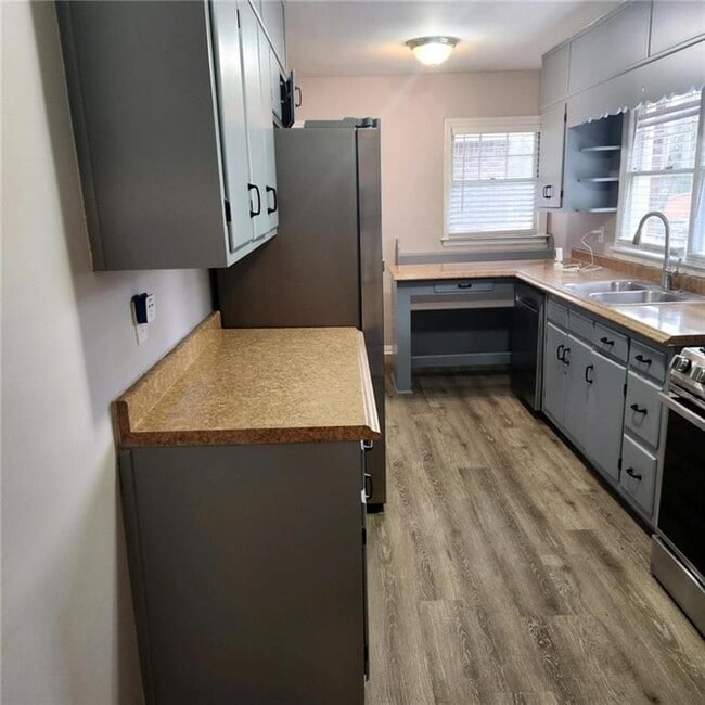 Foto del edificio - 1049 Ormewood Ave SE