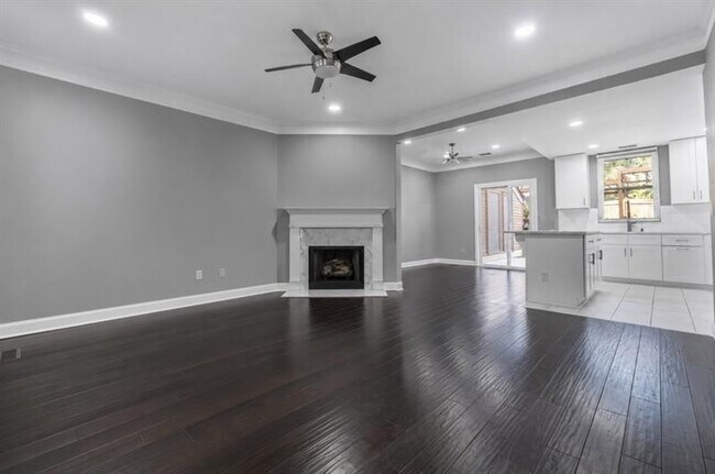 Foto del edificio - 3539 Mt Vernon Cir