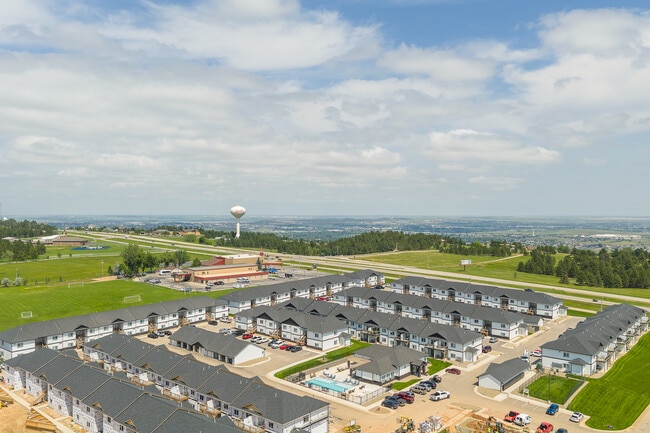 Building Photo - The Altitude Villas 1