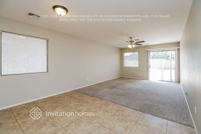 Foto del edificio - 1715 E Desert Moon Trail