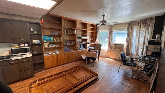 Foto del edificio - 5859 Hobart St