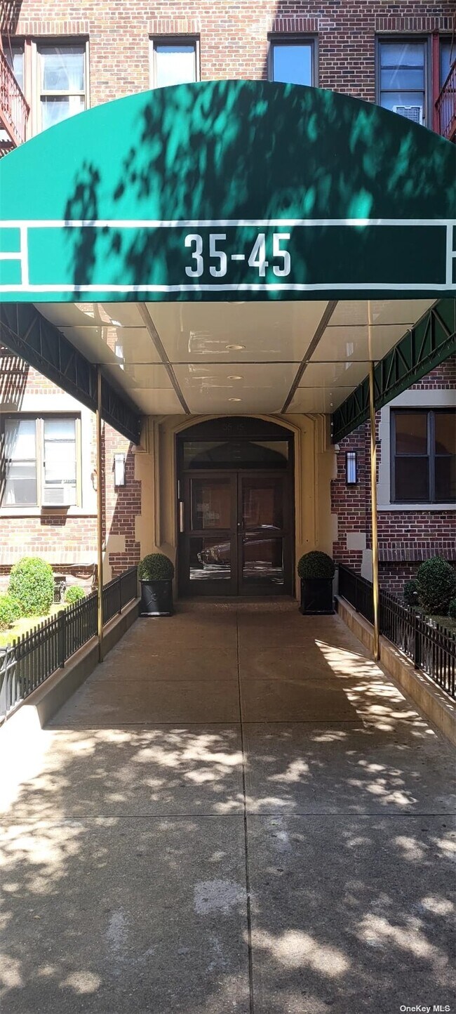 Building Photo - 35-45-45 81st St