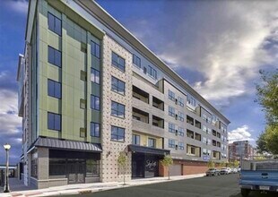 Building Photo - 250 Ave E