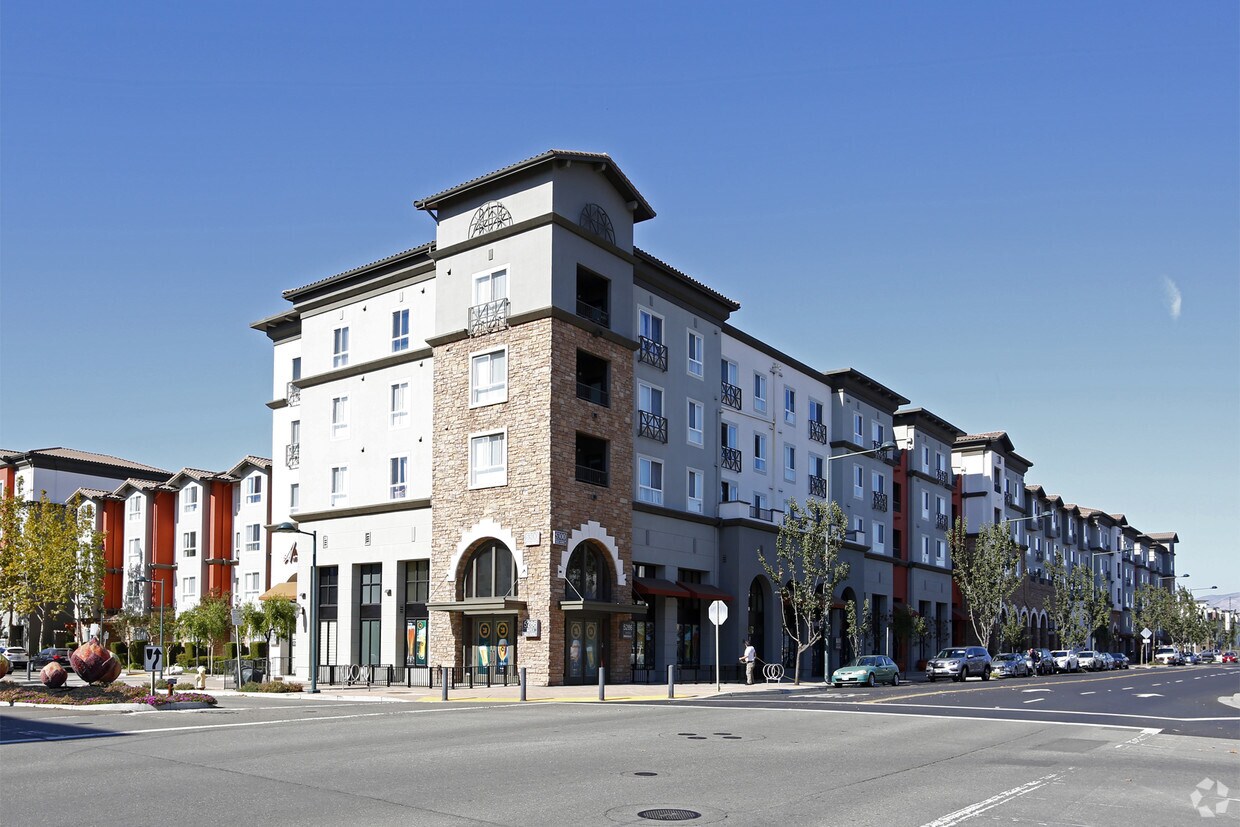 Dublin Station by Windsor 5300 Iron Horse Pky Dublin, CA Apartments