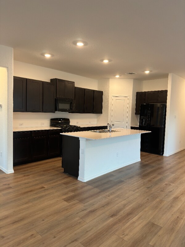 Foto del edificio - 614 Waterway Ave