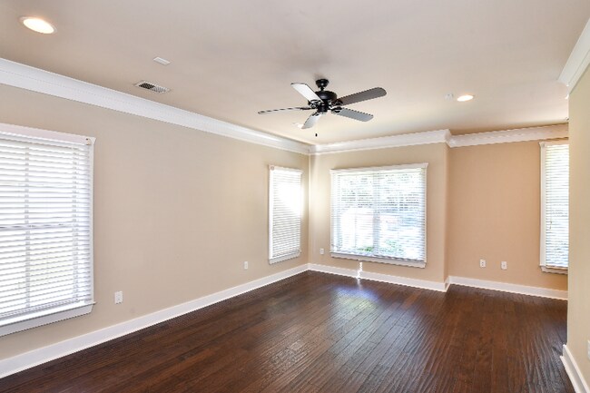 Foto del edificio - 101 West Ln