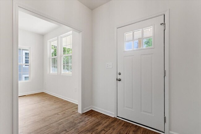 Building Photo - Gorgeous New Construction in Downtown Durham – Move-In Ready!
