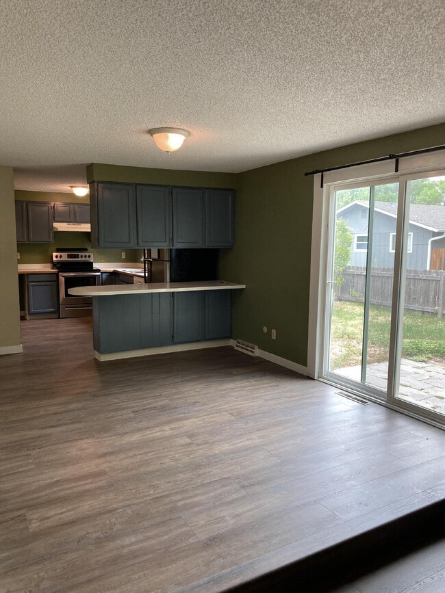 Building Photo - 4547 Beachcomber Ct