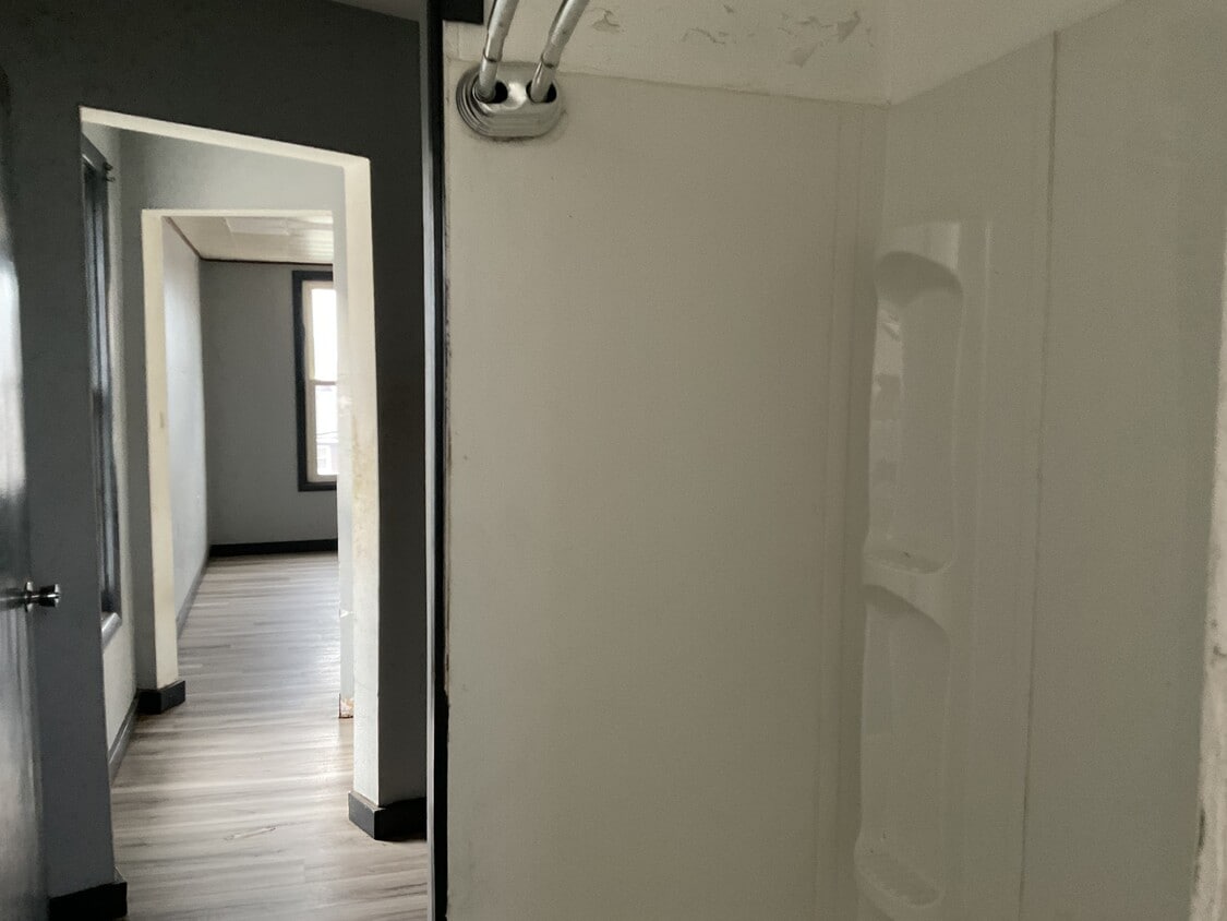 Photo - 3002 Garbett St (McKeesport, PA)