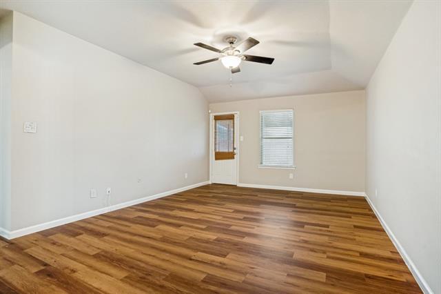 Building Photo - 1127 Roman Dr