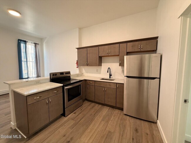 Foto del edificio - 336 Clinton Ave