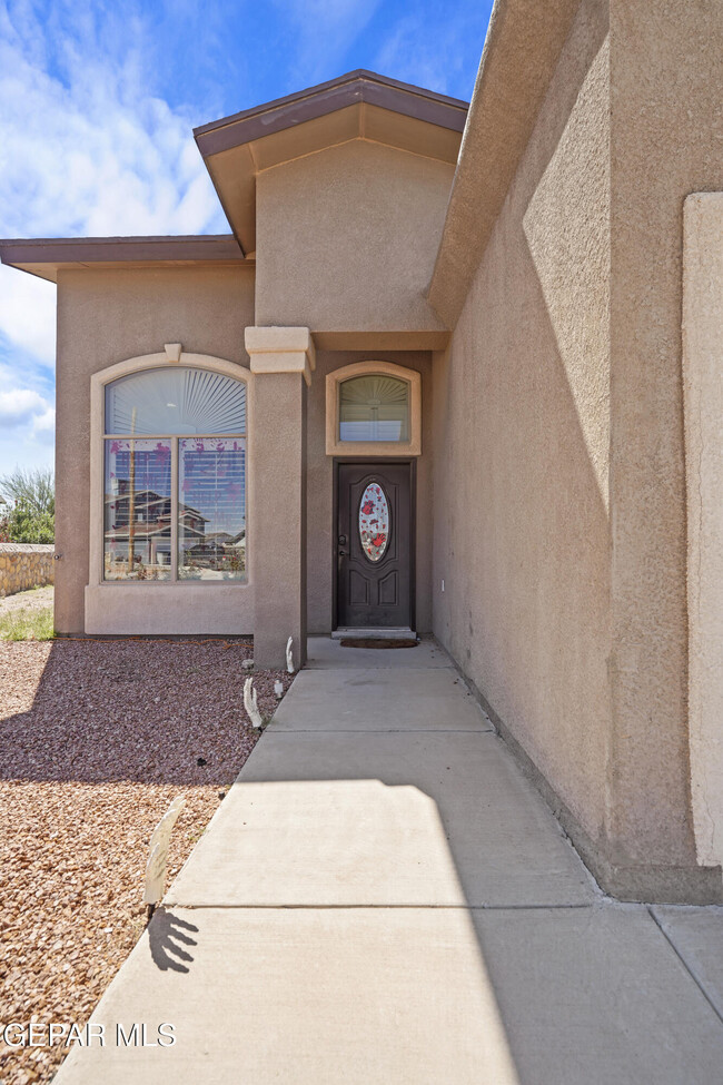 Building Photo - 12149 Driftwood LN
