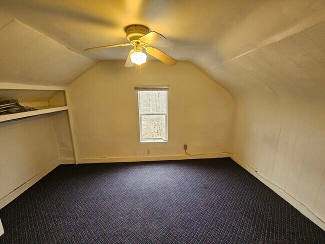 Foto del edificio - 628 Brandon St
