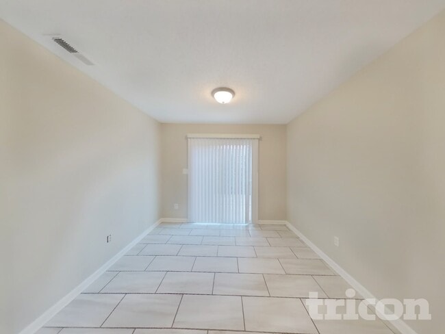 Foto del edificio - 12298 Wolf Run Rd