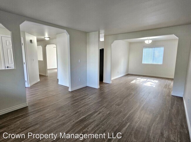 Building Photo - 4 br, 2.5 bath House - 3007 Holly Ct.