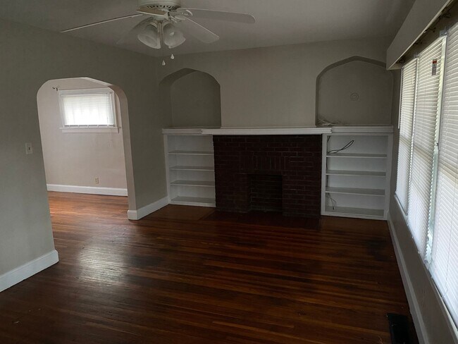 Foto del edificio - 3 Bedroom 1 Bathroom Single Family Home, N...
