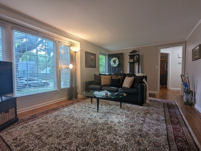 Building Photo - 4221 Oxford Rd