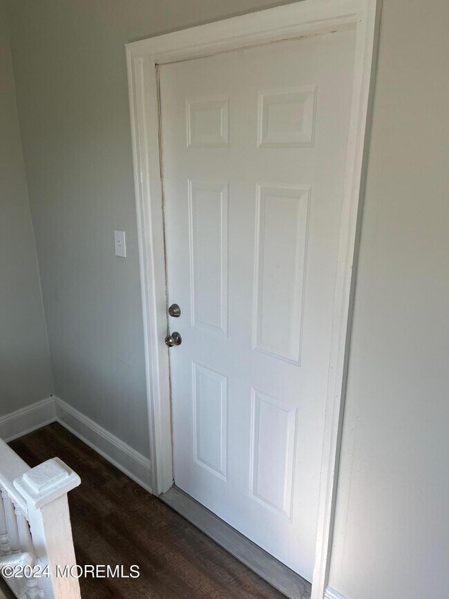 92 Main St Unit 2A, Matawan, NJ 07747 Room for Rent in Matawan, NJ