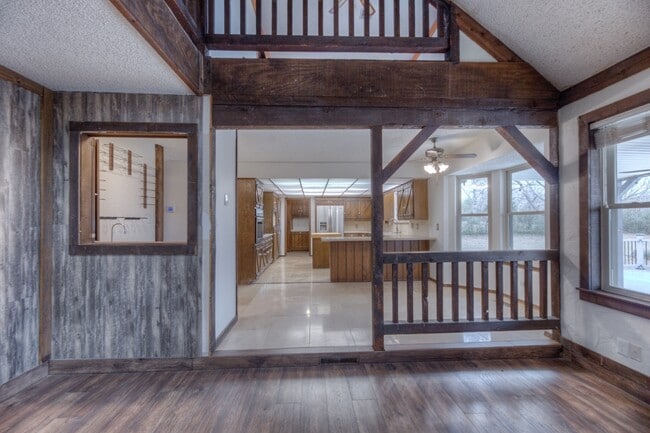 Building Photo - 24322 S Beulah Cove