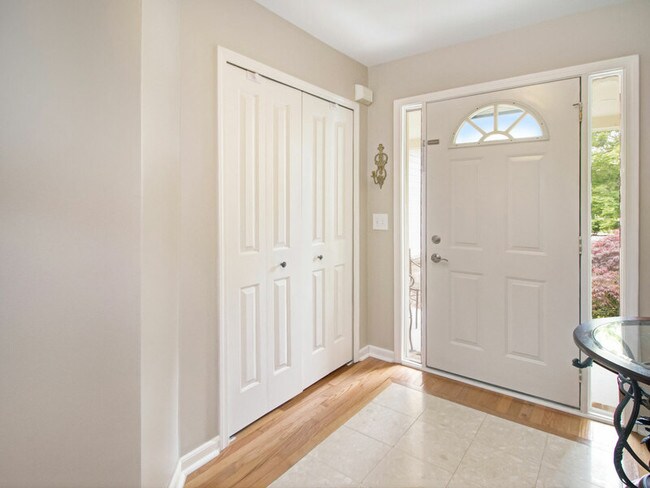Building Photo - 5953 Sunrise Dr