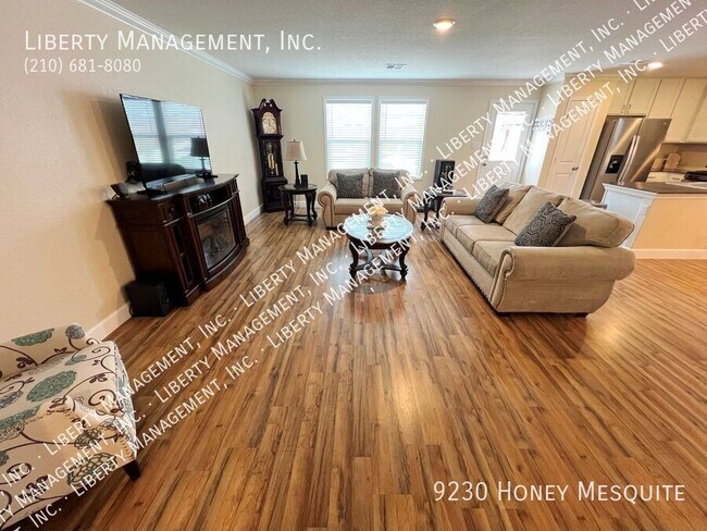 Foto del edificio - 9230 Honey Mesquite