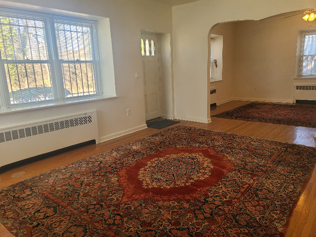 Foto del edificio - 5280 Hermit Ln