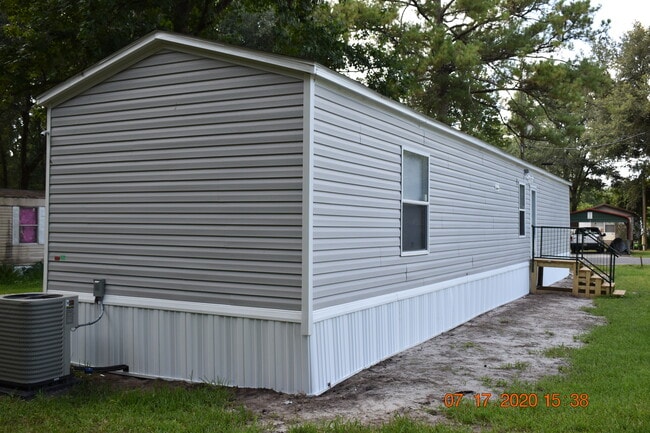 Building Photo - 8774 Nussbaum Dr