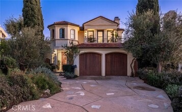 Building Photo - 926 Duncan Ave