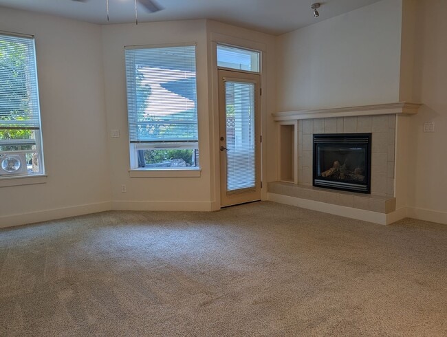 Building Photo - 1416 Lindsay Loop