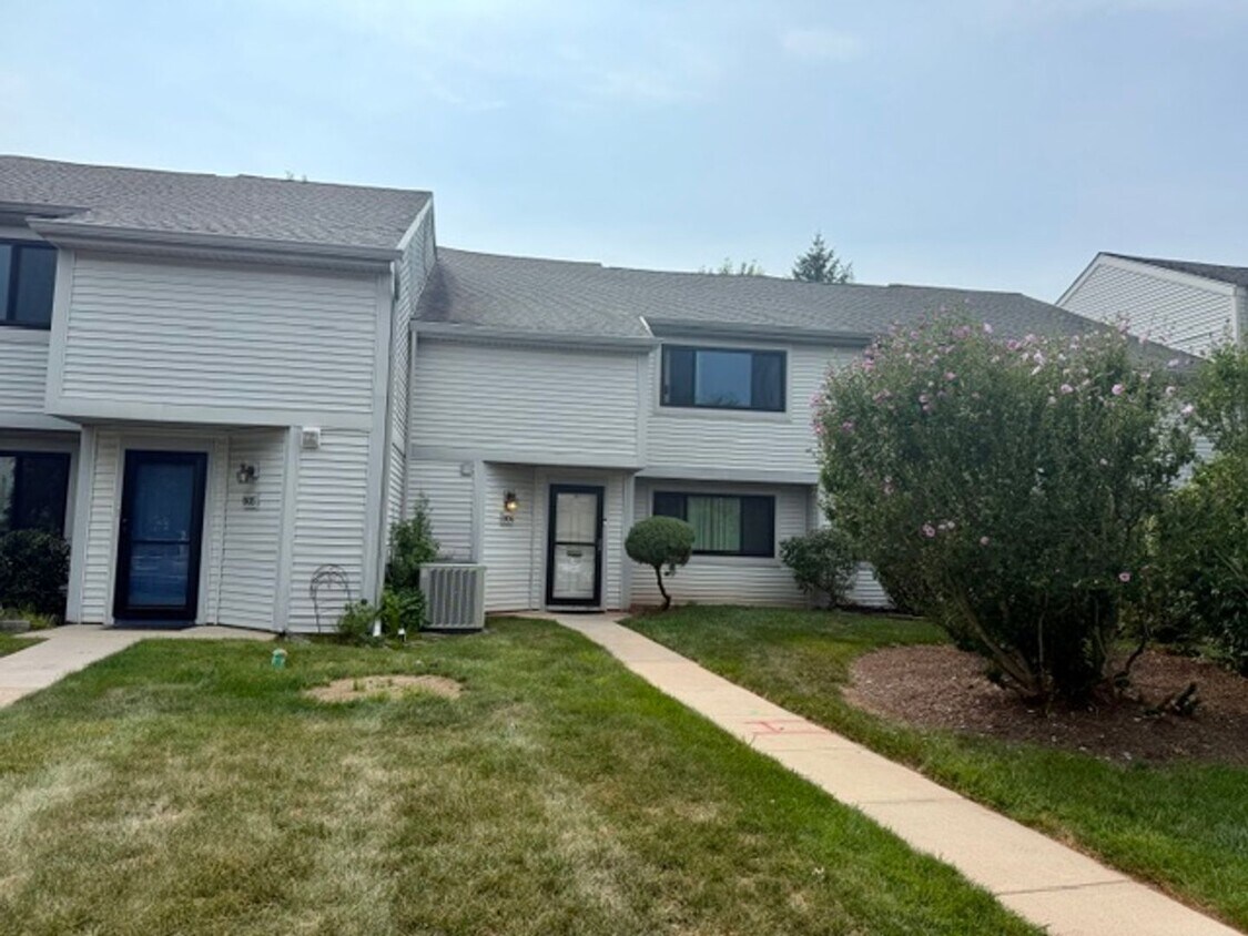 Foto del edificio - Spacious 3 Bedroom 2.5 Bath Townhome in Towamencin $2,400/month