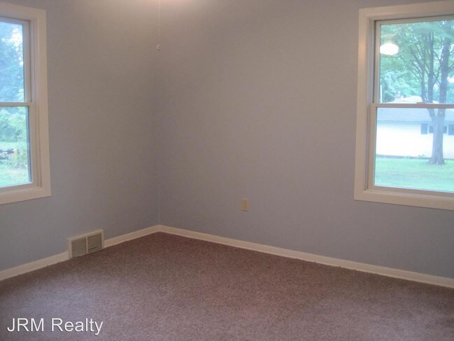 Building Photo - 3 br, 1 bath House - 4511 Dicke Rd