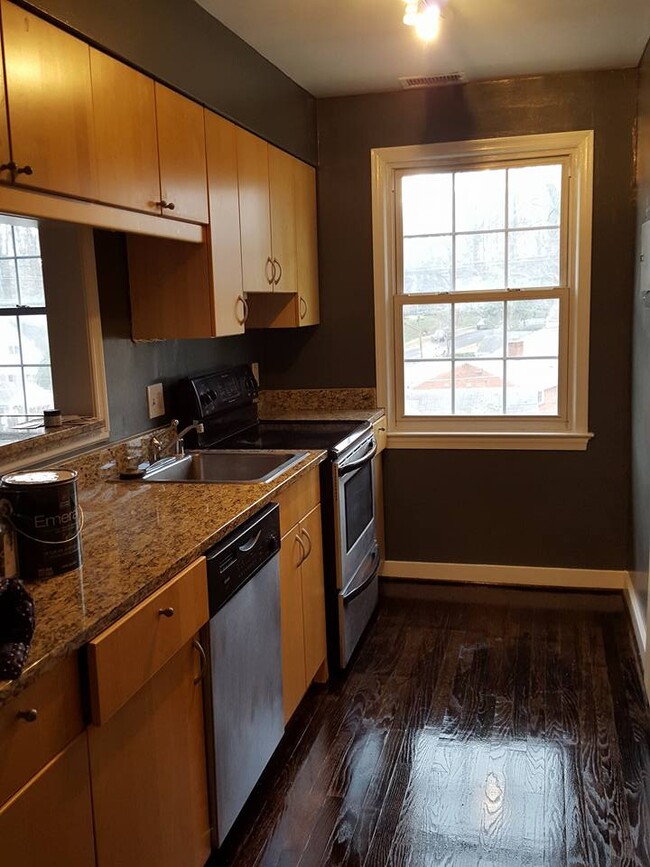 Kitchen - 8207 Grubb Road