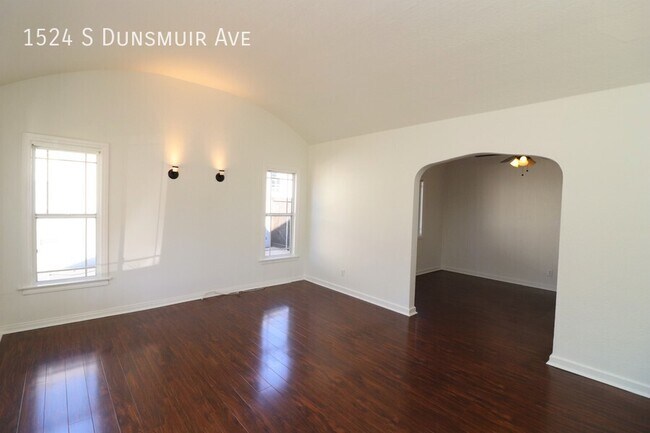 Foto del edificio - 1524 S Dunsmuir Ave
