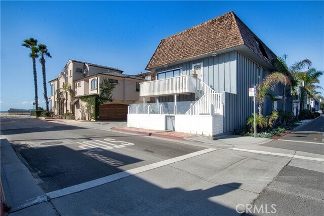 Building Photo - 6303 Seashore Dr