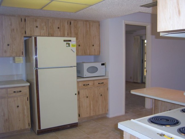 Building Photo - 49 Caddy Rd