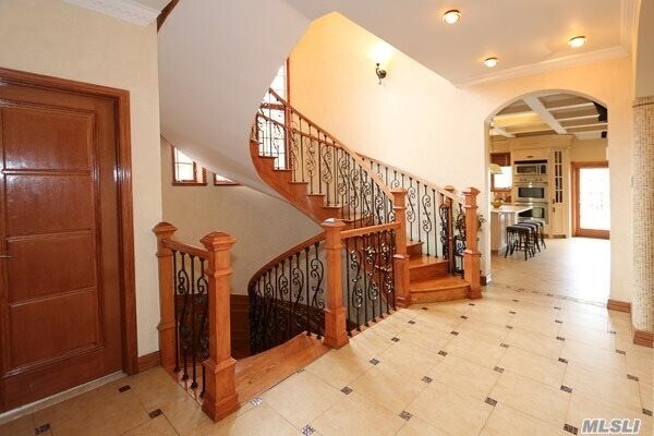 Foto del edificio - 147-23 75th Ave