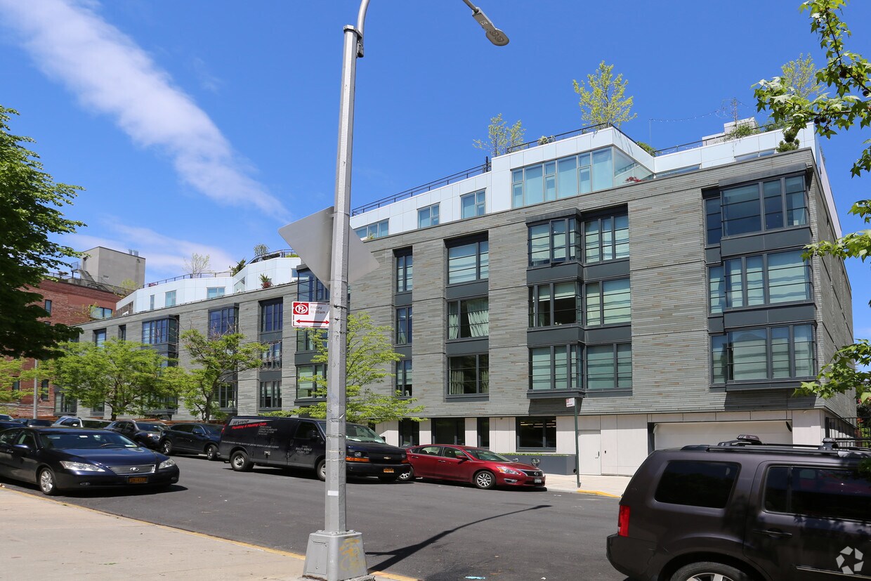 345 Carroll Street Apartments Brooklyn, NY