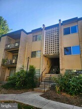 Building Photo - 12215 Braxfield Ct