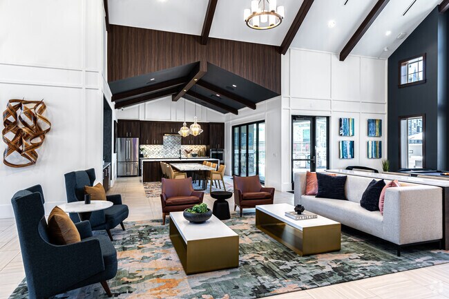 Interior Photo - MAA ONE28