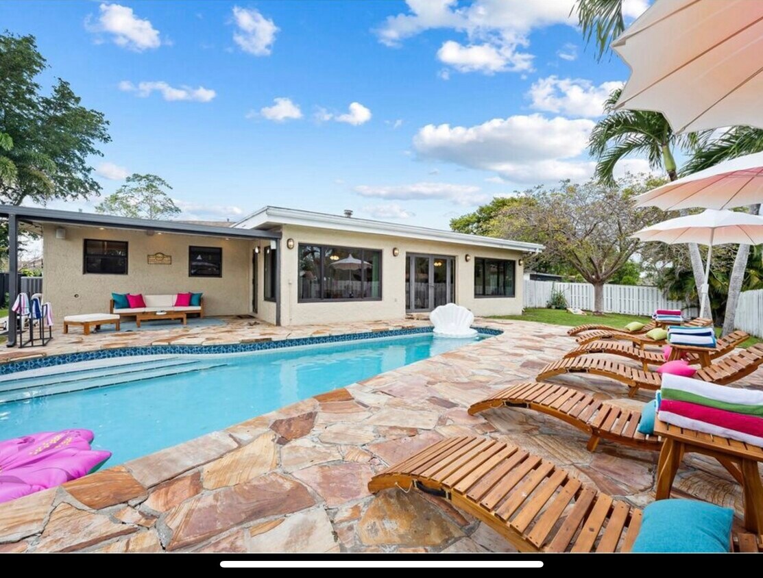Foto del edificio - 1010 NW 76th Ave
