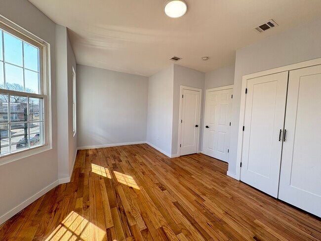 Foto del edificio - 379 S 20th St