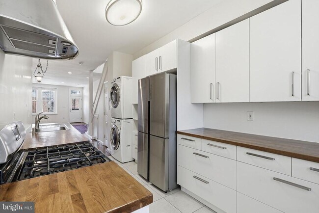 Foto del edificio - 707 15th St NE