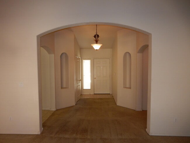 Foto del edificio - 10516 Bitter Creek Dr NW