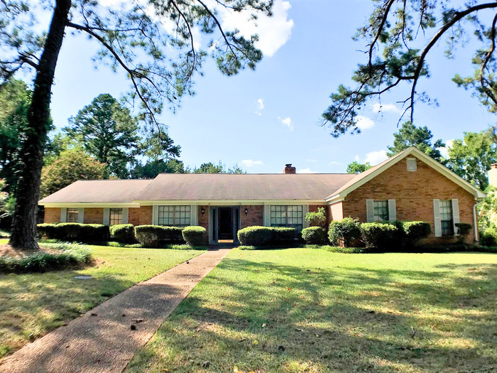 Foto principal - Beautiful Home in Brandon, MS