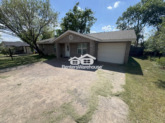 Foto del edificio - 5502 Wellington Dr